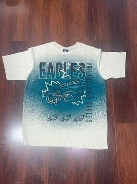 New Era NFL Team Apparel Philadelphia Eagles Gameday Ombre T-Shirt Size M